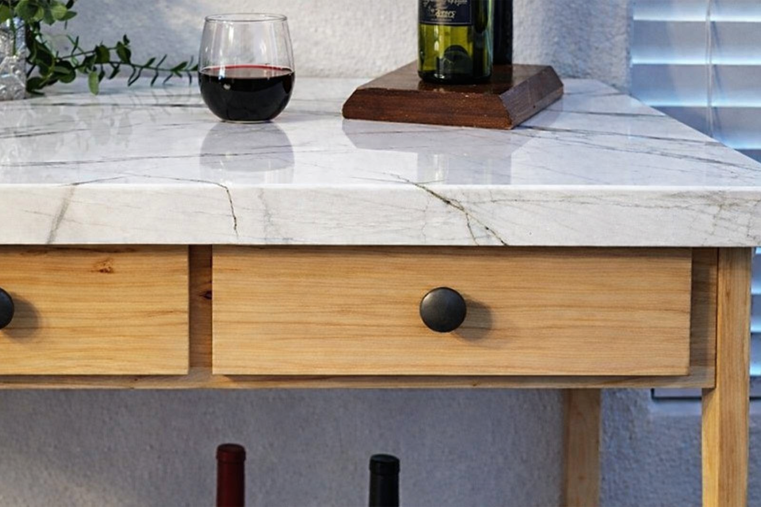 Pros and Cons of Epoxy Countertops