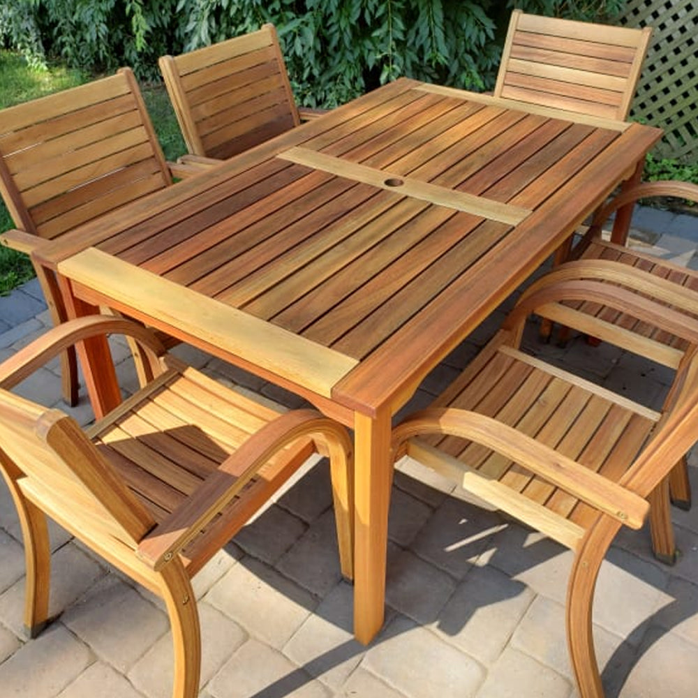 TotalBoat Teak Oil used to finish this outdoor dining set