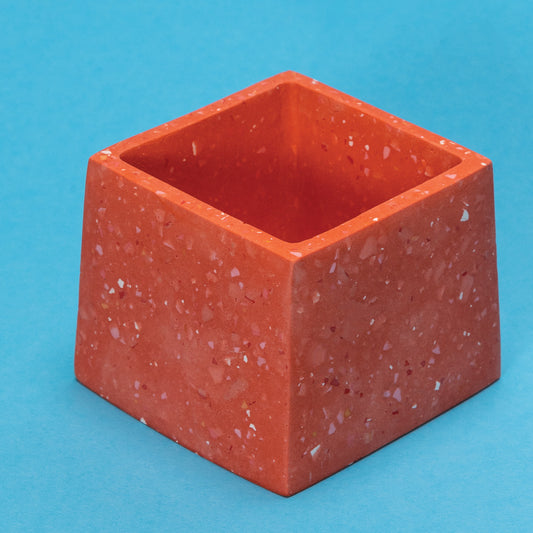Razzo Mineral Casting Compound Kit finished orange cube cup